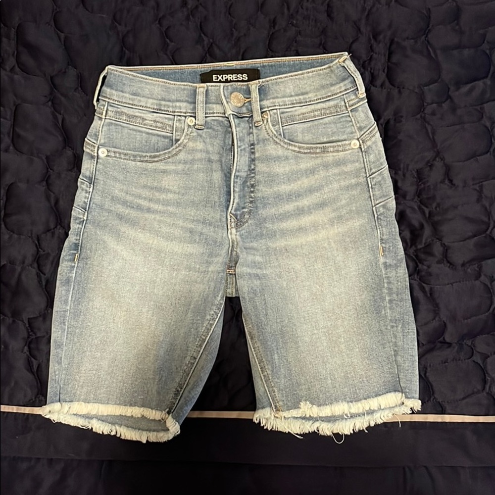 NWOT Express bermuda denim shorts